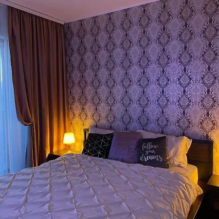 Apartament 3 Lux Lägenhet *